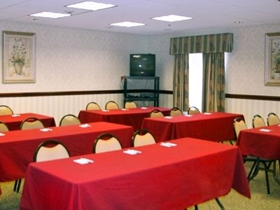 Comfort Inn, Cleveland South - 3*